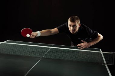 siyah izole tek tip oyun Masa Tenisi tenis oyuncusu