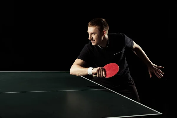 Seitenansicht Einer Jungen Tennisspielerin Die Tischtennis Übt Isoliert Auf Schwarz — Stockfoto