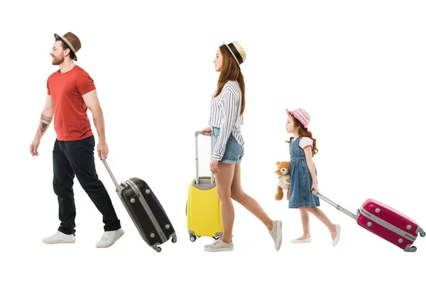 Família Elegante Turistas Que Transportam Malas Isoladas Branco Conceito Viagem — Fotografia de Stock