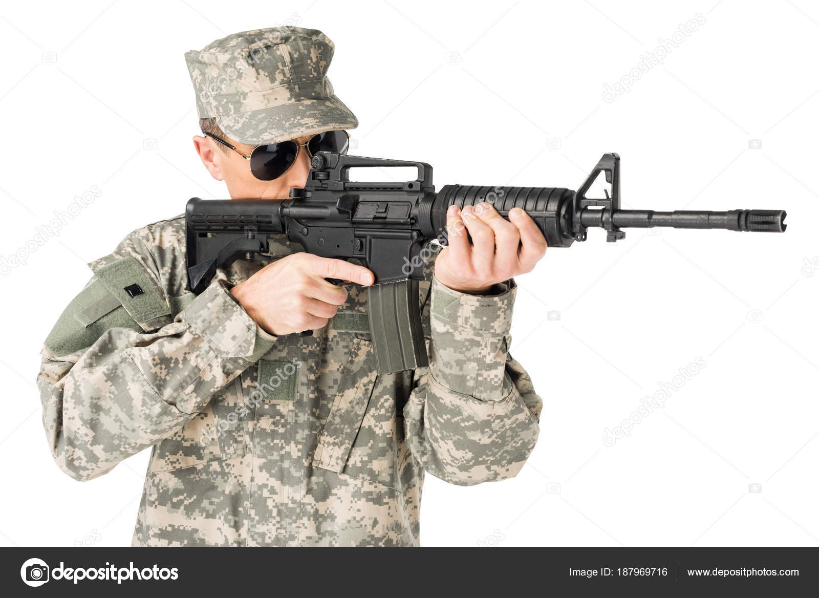 Handsome Army Soldier Wearing Uniform Aiming Gun Isolated White — Stock