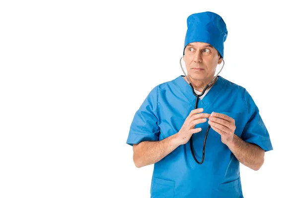 Překvapený Doktor Uniformě Stetoskop Izolované Bílém — Stock fotografie