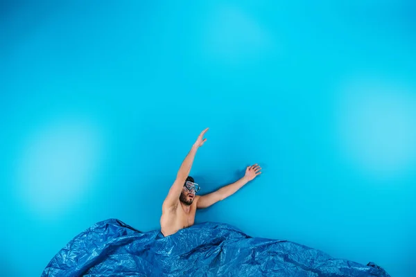 Young Man Swimming Mask Raising Hands Imagine Waves Blue — Stock Photo, Image