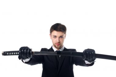 takım elbise ve eldivenler üzerinde beyaz izole katana ile Ajan portresi
