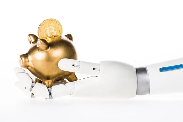 Robotik Kol Üzerinde Beyaz Izole Bitcoin Ile Altın Kumbara Tutarak — Stok fotoğraf