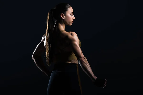 Beautiful Female Bodybuilder Posing Showing Muscles Isolated Black — Stock Photo, Image