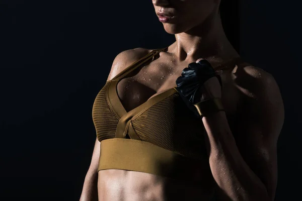 Visão Parcial Fisiculturista Muscular Suado Sexy Isolado Preto — Fotografia de Stock Grátis