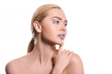 güzel şehvetli kadın uzak üzerinde beyaz izole renkli makyaj ile seyir hatları ile