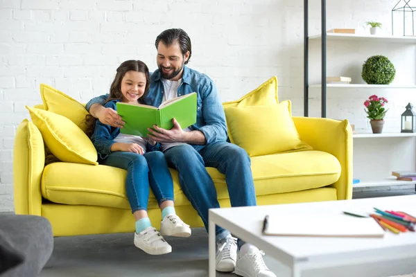 Happy Father Daughter Reading Book Together Home — Stock Photo, Image