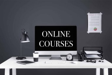 ekran, iş grafik, işyerinde saat ve ofis malzemeleri online kurslar kitabe ile masaüstü bilgisayar