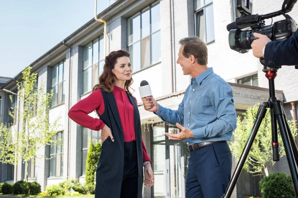 Cameraman Male News Reporter Interviewing Successful Businesswoman — Stock Photo, Image
