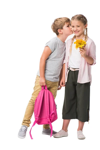Niño y niña con flores - foto de stock