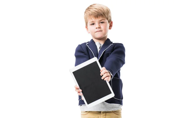 Menino segurando a Tablet Digital — Fotografia de Stock