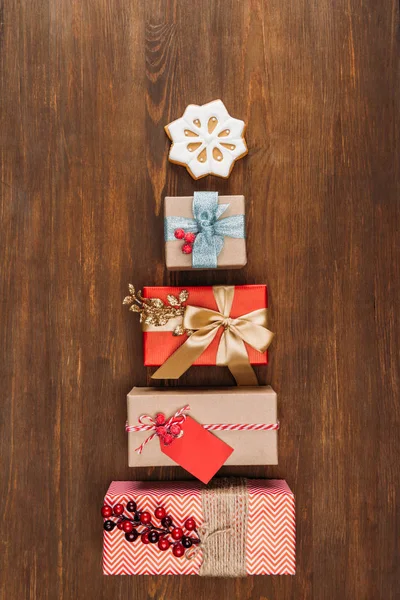 Presentes de Natal e biscoito — Fotografia de Stock