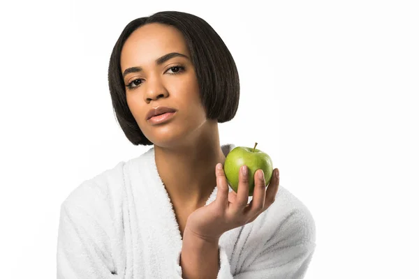 Жінка позує з apple, ізольовані на білому — стокове фото