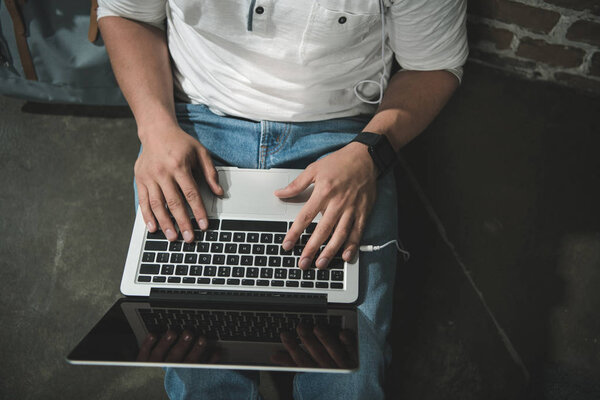 Man using laptop