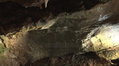 Damlama su mağara