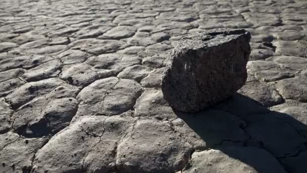 Gedroogde death valley grond — Stockvideo