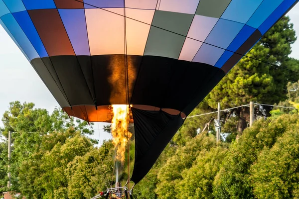 Szczegóły Płomienia Kolorowego Balonu Ogrzane Powietrze — Zdjęcie stockowe