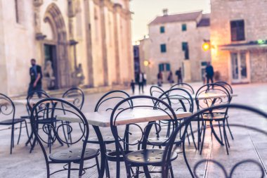 Akdeniz dar sokakları ve tarihi geleneksel mimarisi Hırvatistan doğal görünümü