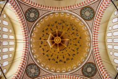 Kubbe ve Süleymaniye Camii, Istanbul 'un en büyük Camisi tavanları iç görünümü