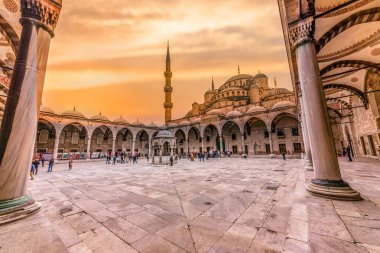 Sultanahmet Camii Sultan Ahmed Camii veya Sultan Ahmet Camii Istanbul, Türkiye'de de denir.