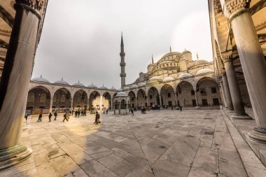 Sultanahmet Camii Sultan Ahmed Camii veya Sultan Ahmet Camii Istanbul, Türkiye'de de denir.