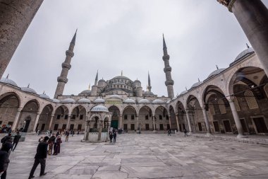  Sultan Ahmed Camii veya Sultanahmet Camii, Istanbul, Türkiye.
