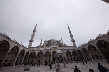  Sultan Ahmed Camii veya Sultanahmet Camii, Istanbul, Türkiye.