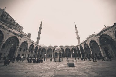  Sultan Ahmed Camii veya Sultanahmet Camii, Istanbul, Türkiye.