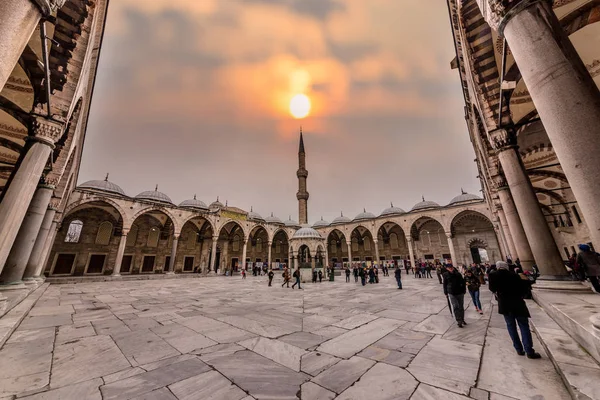 Błękitny Meczet Sultan Ahmed Mosque lub Sultan Ahmet Meczet w Stambule, Turcja. — Zdjęcie stockowe