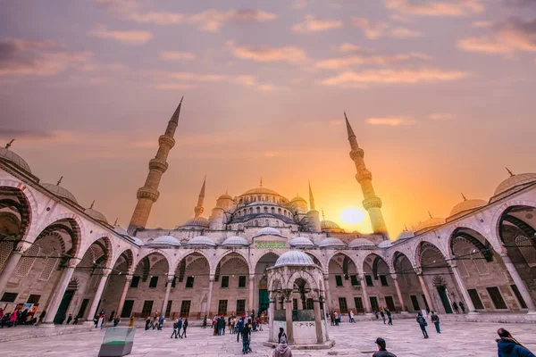 Sultan Ahmed Mosque lub Błękitny Meczet w Stambule, Turcja. — Zdjęcie stockowe
