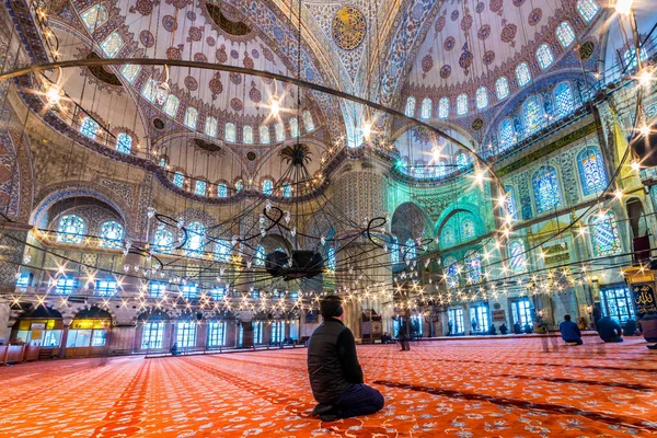 Sultanahmet Camii Sultan Ahmed Camii veya Sultan Ahmet Camii Istanbul, Türkiye'de de denir.