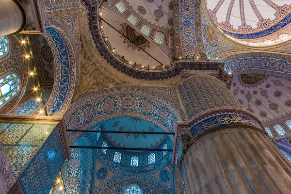 Μπλε Τζαμί, που ονομάζεται επίσης Μπλε Τζαμί ή Τζαμί του Σουλτάνου Αχμέτ στην Κωνσταντινούπολη, Τουρκία. — Φωτογραφία Αρχείου