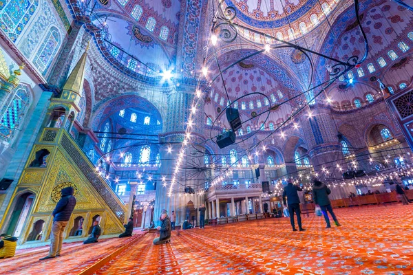 Interior of Blue Mosque also called Sultan Ahmed Mosque or Sultan Ahmet Mosque in Istanbul,Turkey — Stock Photo, Image