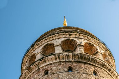 Galata Tower(Turkish: Galata Kulesi) dış görünümünü İsa Kulesi cenovalılar tarafından Istanbul, Türkiye'de ünlü Ortaçağ Simgesel Yapı Mimarlık adlı