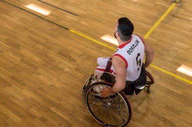 Engelli İnsanlar oyun tekerlekli sandalye basketbol Istanbul, Türkiye