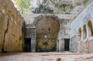 Mağara, Silifke İlçesi, Mersin Türkiye Cennet Çöküğü