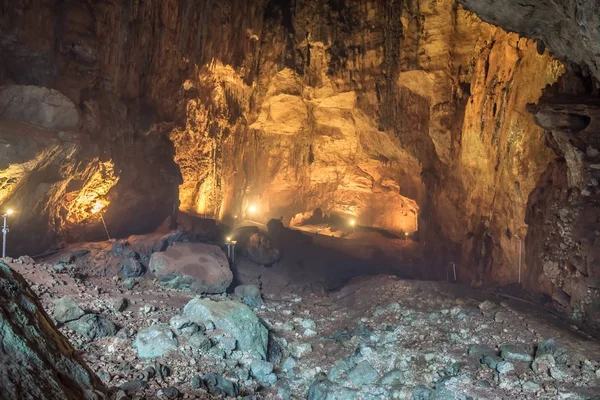 Interieur van de kloof van de hemel cavein Silifke district, Mersin Turkije — Stockfoto