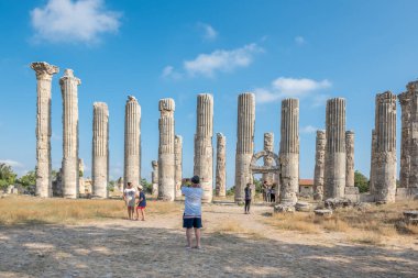 Uzuncaburç, Silifke, Mersin, Türkiye'de bulunan antik antik kenti