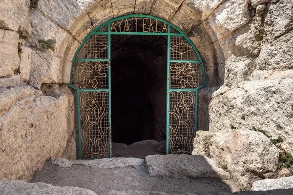 Aya Tekla podziemnej jaskini Kościół znany również jako Saint Aya Tekli Silifke, Mersin, Turcja. — Zdjęcie stockowe