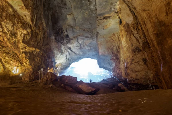 Interieur van de grot van de kloof van de hemel Silifke district. Mersin Turkije — Stockfoto