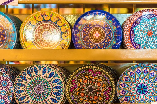 Collection Traditional Turkish Ceramic Plates Sale Grand Bazaar Istanbul Turkey — Stock Photo, Image