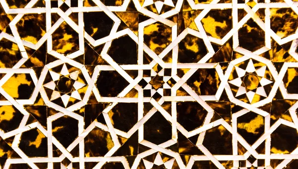 Arte de vidrio de mosaico de estilo islámico con diferentes colores — Foto de Stock