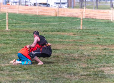 Kimliği belirsiz kişi aba guresi (kuroshio/güreşçi) adlı genel bir olay gerçekleştirir. ABA güreş Asirtmali Aba güreş olarak da adlandırılan geleneksel Türk güreş olduğunu. Istanbul, Türkiye, 13,2017 olabilir