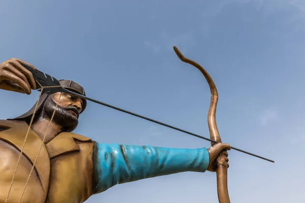 Estatua Hombre Arquero Estambul Mientras Dispara Flecha Turquía Istanbul Turquía — Foto de Stock