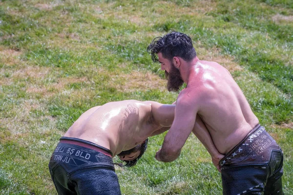 Onbekende Turkse Volk Uitvoeren Olie Worstelen Olie Worstelen Vet Worstelen — Stockfoto