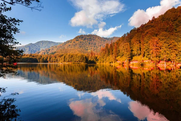 Vista Paisagem Karagol Lago Negro Destino Popular Para Turistas Moradores — Fotografia de Stock