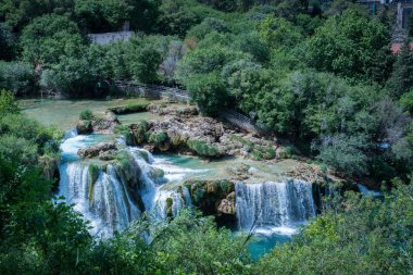 Şelalenin Skradinski Buk Krka Milli Parkı'nda, Sibenik, Hırvatistan'daki Hırvat milli parkları havadan görünümü.