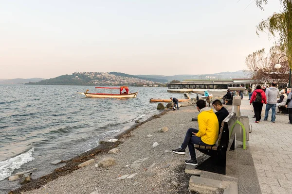 Niet Geïdentificeerde Mensen Tijd Doorbrengen Lake Sapanca Een Populaire Bestemming — Stockfoto