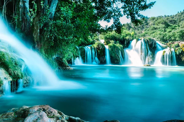 Hosszú Expozíció Érdekében Vízesés Skradinski Buk Krka Nemzeti Parkban Horvát — Stock Fotó